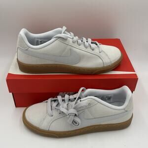 Nike Court Royale Suede Women's Size 6.5 Cream and White Sneakers New With Box